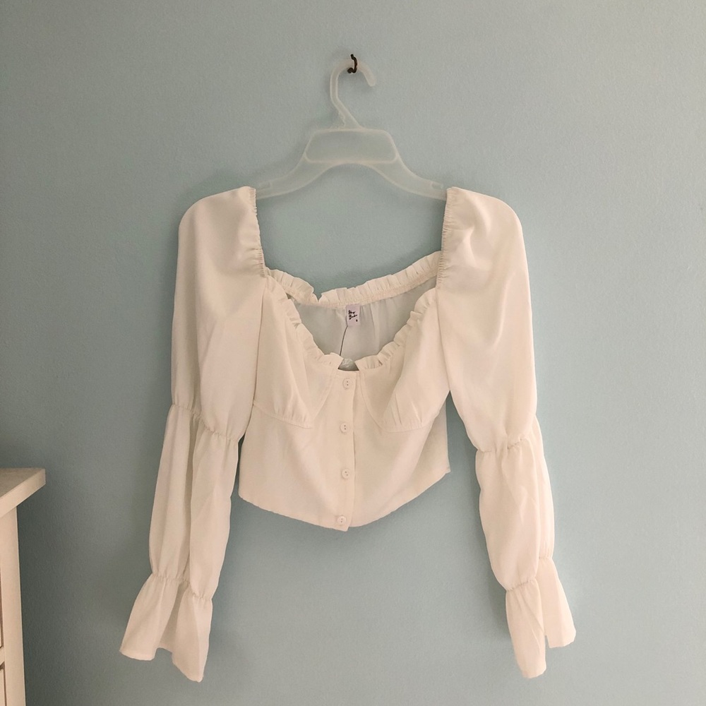 Peasant Sleeve Crop Top